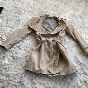 DIANE VON FURSTENBERG Khaki Spy Ruff Trench Coat